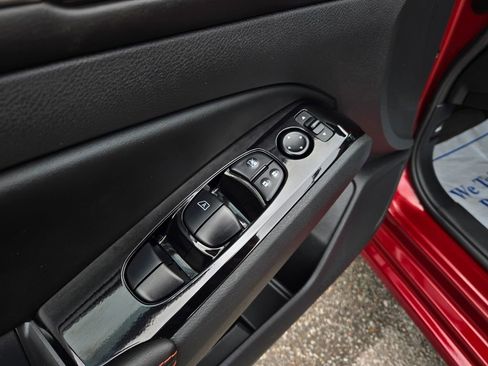 Used 2024 Nissan Altima 2.5 SR image 12