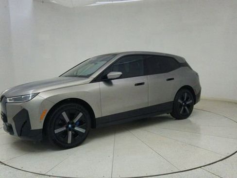 Used 2024 BMW iX xDrive50 w/ Premium Package image 64