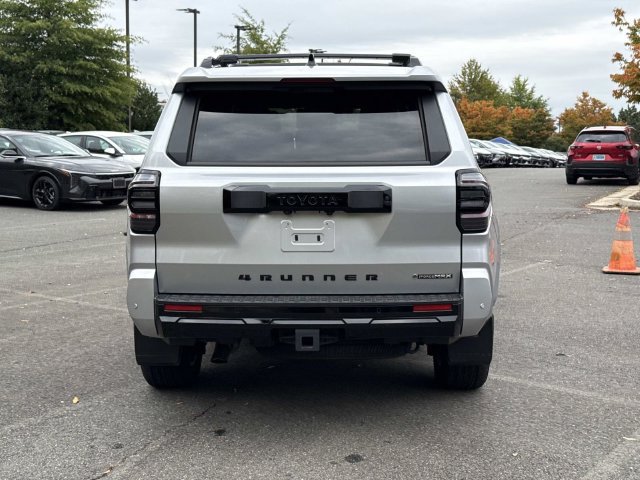 Used 2026 Toyota 4Runner Platinum AWD/4WD image 3