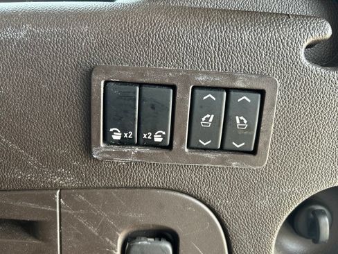 Used 2020 GMC Yukon XL Denali w/ Denali Ultimate Package RWD image 14