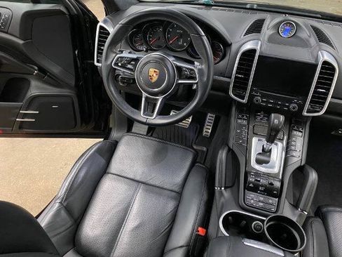 Used 2017 Porsche Cayenne GTS w/ Premium Plus Package AWD/4WD image 20