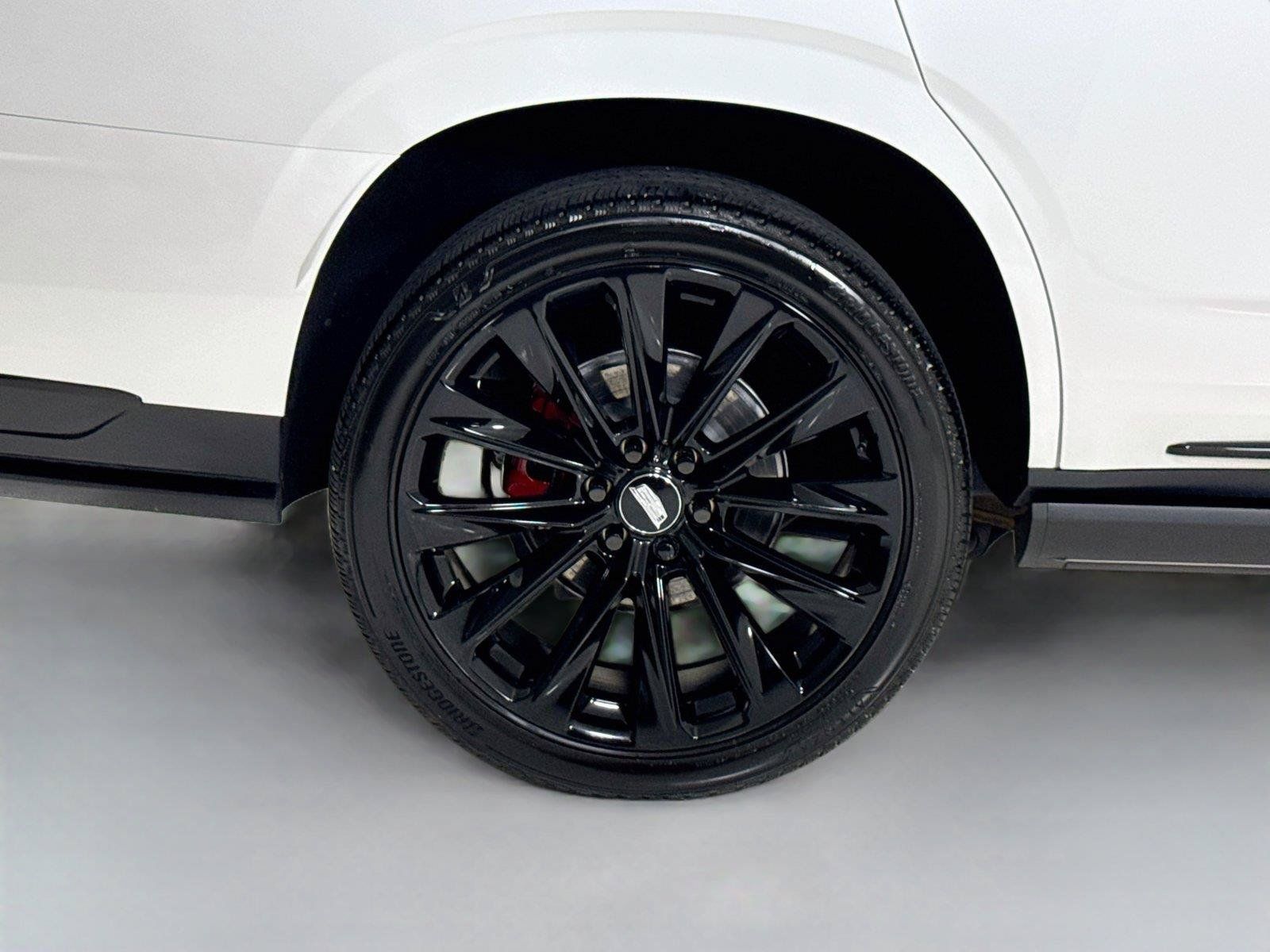 Used 2025 Cadillac Escalade V w/ LPO, ONYX Package AWD/4WD image 40