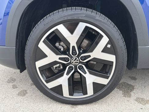 Certified 2023 Volkswagen Taos SEL AWD/4WD image 31