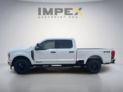 Used 2025 Ford F250 XLT w/ FX4 Off-Road Package AWD/4WD image 2