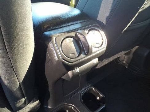 Used 2022 Jeep Wrangler Unlimited Sport AWD/4WD image 21