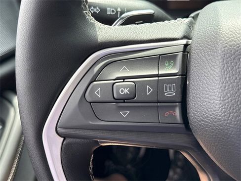 New 2025 Jeep Grand Cherokee L Altitude image 18