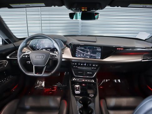 Used 2022 Audi RS e-tron GT w/ Carbon Performance Package image 8