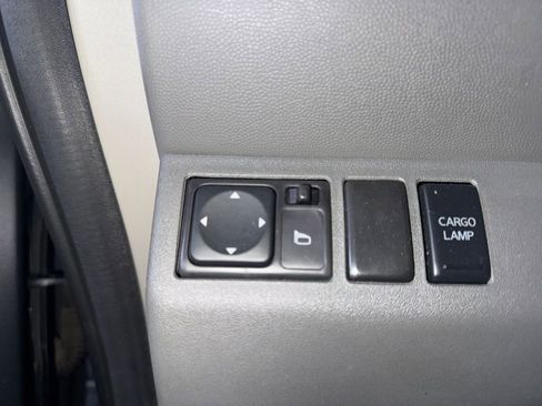 Used 2014 Nissan Frontier SV w/ SV Value Truck Package image 19