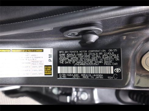 Used 2025 Toyota Corolla XSE image 33