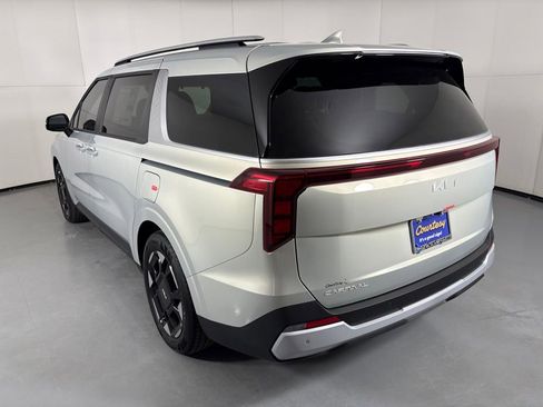 New 2026 Kia Carnival EX FWD image 6