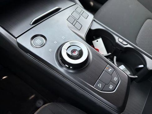 New 2026 Kia Sportage LX FWD image 15