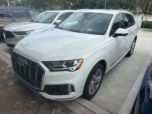 Used 2020 Audi Q7 2.0T Premium Plus w/ Premium Plus Package AWD/4WD image 3