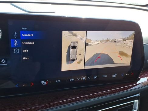 New 2026 Chevrolet Traverse Z71 w/ Enhanced Driving Package image 24