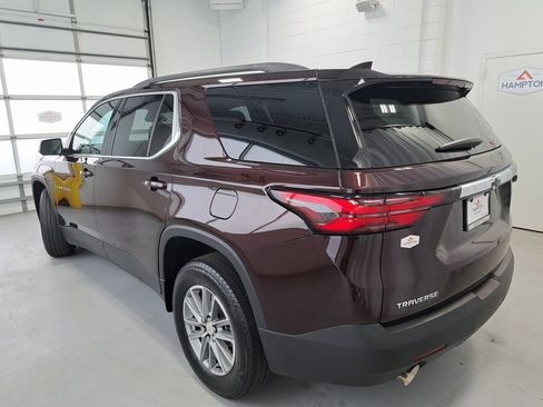 Used 2023 Chevrolet Traverse LT image 8