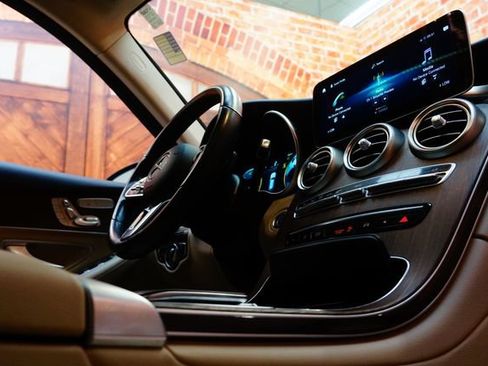 Used 2022 Mercedes-Benz GLC 300 4MATIC image 59