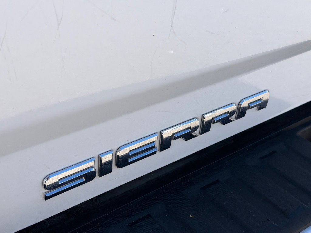 Used 2018 GMC Sierra 1500 Denali RWD image 11