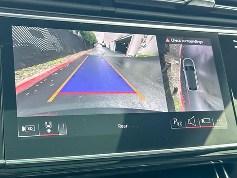 Certified 2025 Audi Q8 Prestige w/ Prestige Package image 20