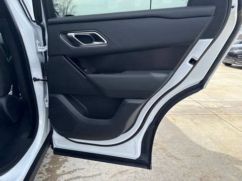New 2026 Land Rover Range Rover Velar Dynamic SE AWD/4WD image 17