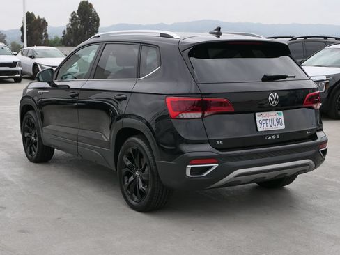 Used 2023 Volkswagen Taos SE w/ Panoramic Sunroof Package AWD/4WD image 6