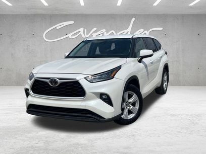 Used 2020 Toyota Highlander LE