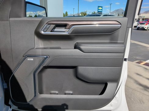 Certified 2024 Chevrolet Silverado 1500 LTZ image 27