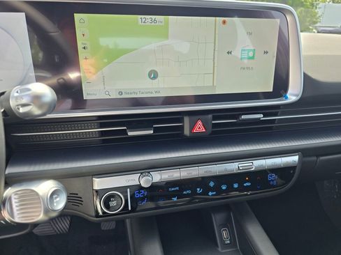 New 2025 Hyundai Ioniq 6 SE image 20