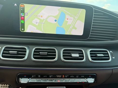 Used 2024 Mercedes-Benz GLS 450 4MATIC image 16