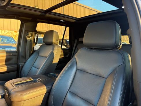 Used 2021 Chevrolet Tahoe Z71 w/ Luxury Package image 24