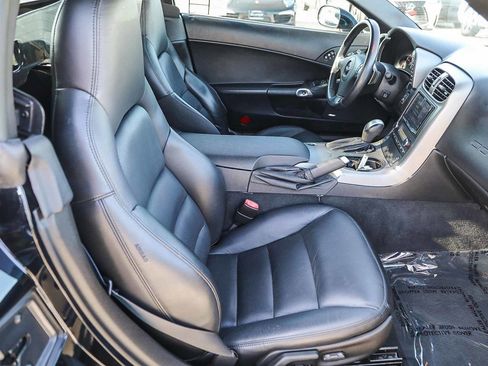Used 2007 Chevrolet Corvette Base w/ Preferred Equipment Group image 17