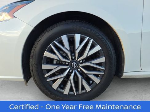 Certified 2024 Nissan Altima 2.5 SV FWD image 23
