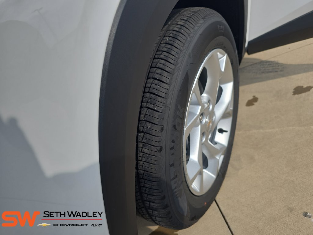 New 2026 Chevrolet Trax LS w/ LS Convenience Package FWD image 33