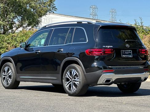 New 2025 Mercedes-Benz GLB 250 4MATIC image 5