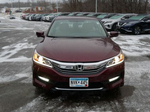 Used 2016 Honda Accord EX image 2