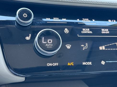 Certified 2025 INFINITI QX60 Pure AWD/4WD image 30