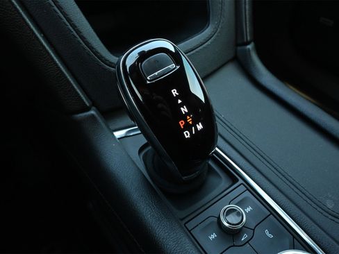 Certified 2023 Cadillac XT6 Luxury image 14