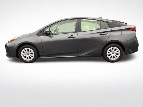 Used 2022 Toyota Prius LE FWD image 6