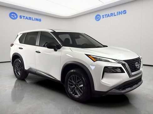 Used 2023 Nissan Rogue S image 13