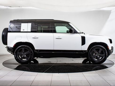 Used 2021 Land Rover Defender 110 X-Dynamic HSE AWD/4WD image 11