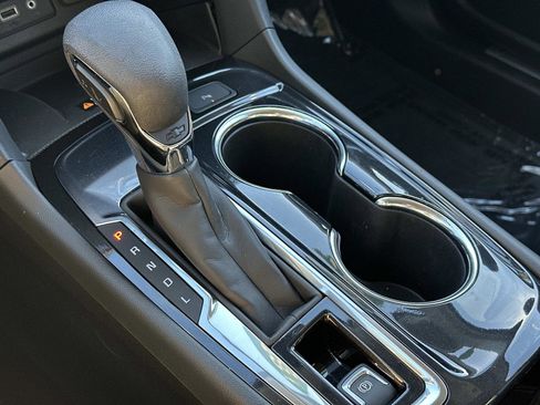 Certified 2022 Chevrolet Equinox Premier w/ LPO, Floor Liner Package image 32