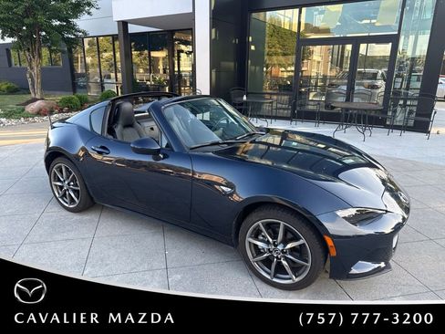 Used 2021 MAZDA MX-5 Miata RF Grand Touring RWD image 16