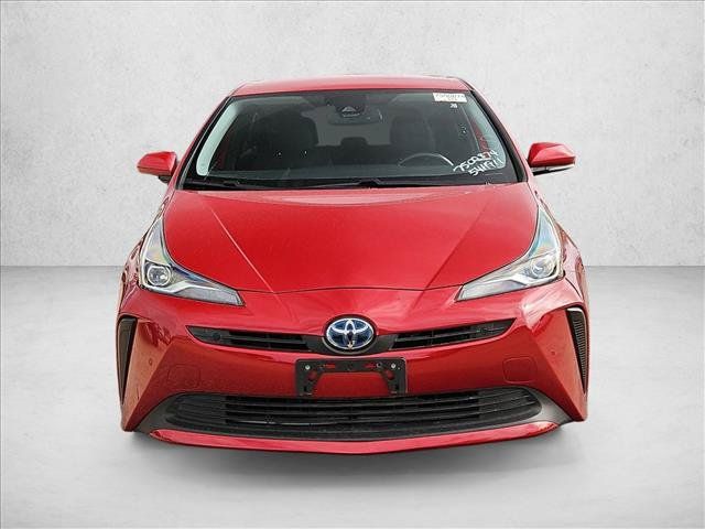 Used 2019 Toyota Prius XLE FWD image 2