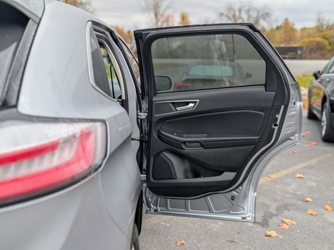 Used 2022 Ford Edge SEL w/ Convenience Package image 38