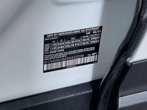 Used 2025 Mercedes-Benz GLB 250 GLB 250 image 30