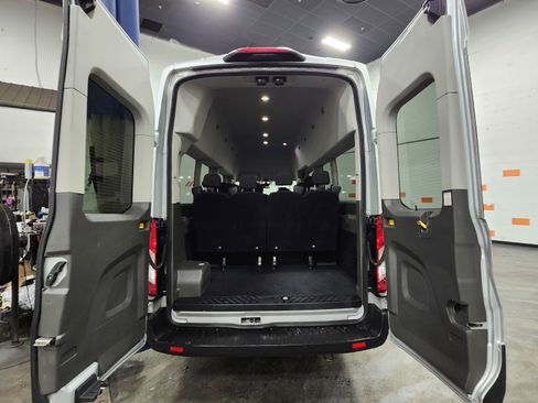 Used 2022 Ford Transit 350 XLT image 24
