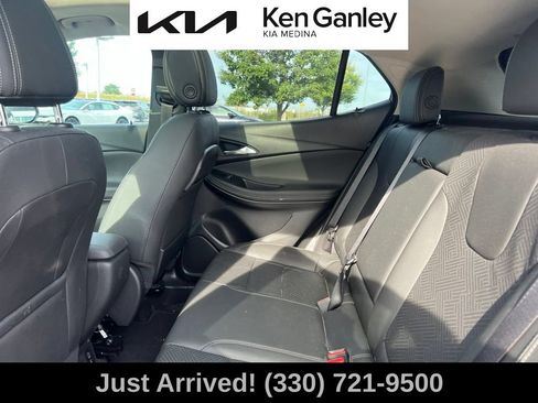 Used 2023 Buick Encore GX Essence w/ Experience Buick Package FWD image 10