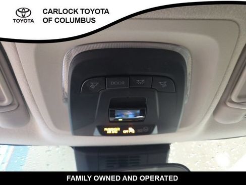 Used 2025 Toyota Corolla LE FWD image 28