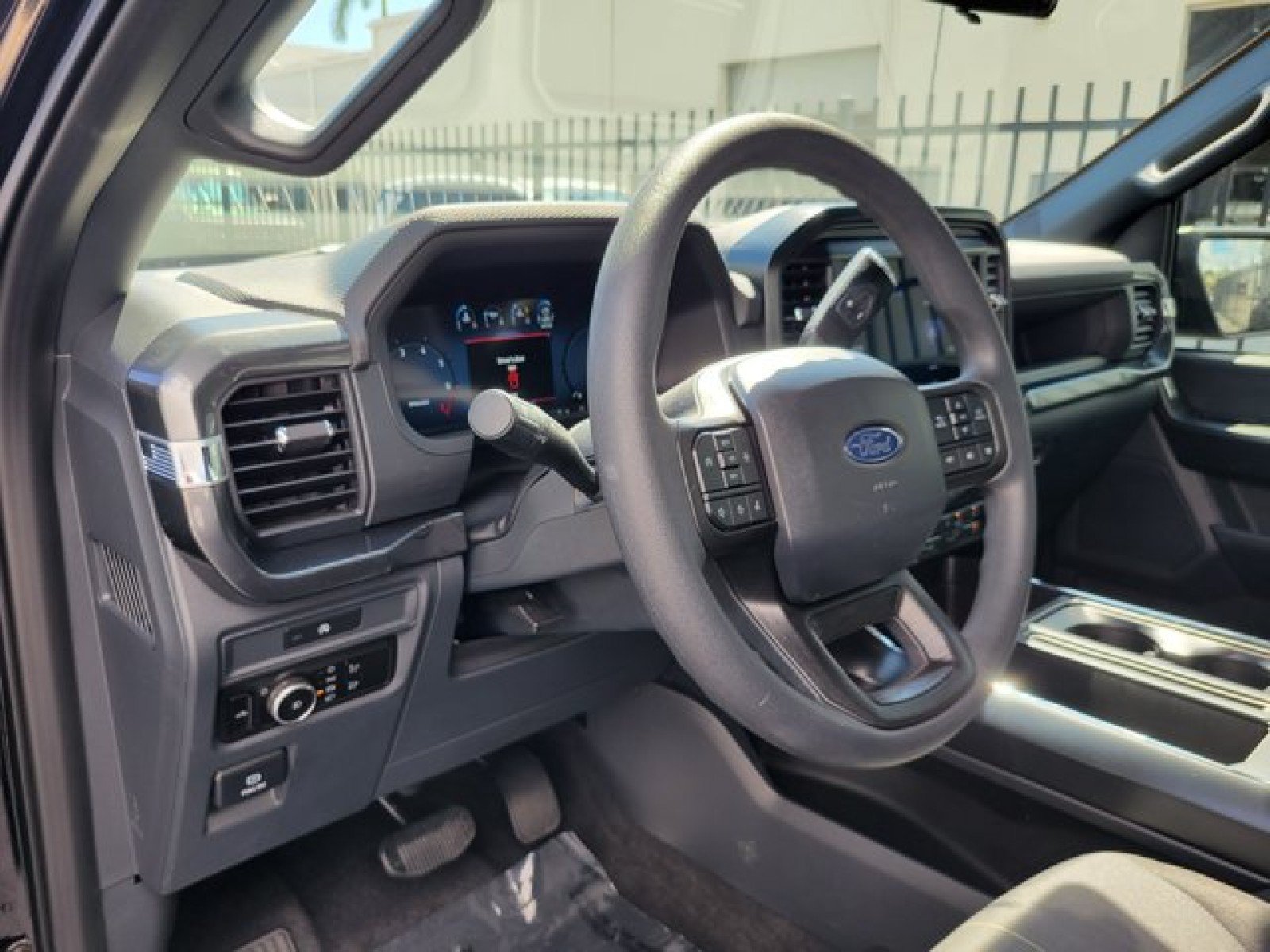 Used 2025 Ford F150 STX w/ Equipment Group 200A RWD image 10