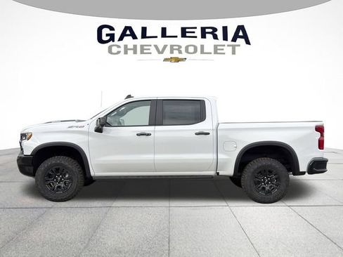 New 2026 Chevrolet Silverado 1500 ZR2 image 4