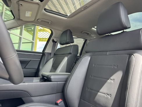 Used 2024 Hyundai Santa Fe Limited image 28