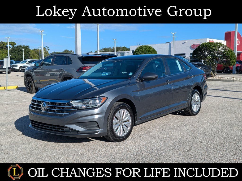 Used 2020 Volkswagen Jetta S w/ Driver Assistance Package FWD image 1